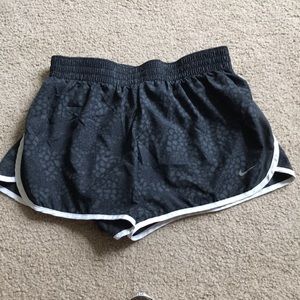 Nike shorts juniors XL